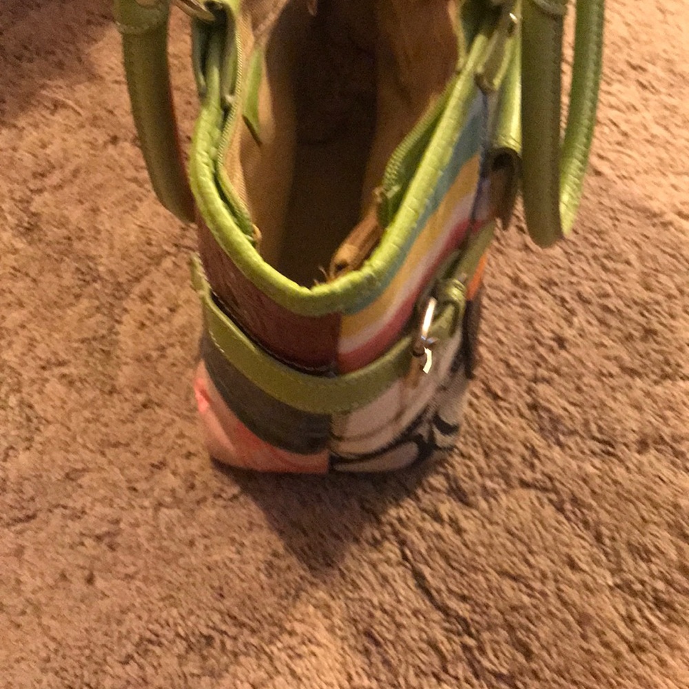 Purse - Picture 4 of 8